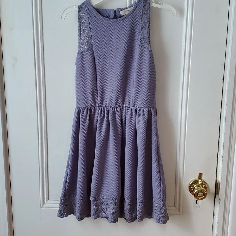 Cute sleeveless dress 